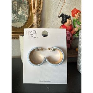 Time & tru Light blue hoop earrings NWT